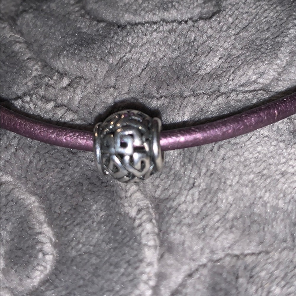 💥Authentic Retired Pandora💥